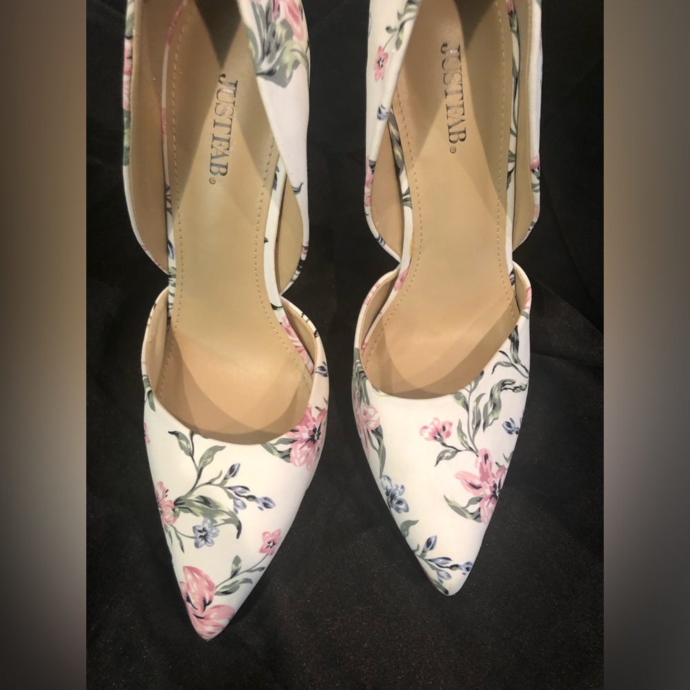 Just Fab Pointed D'Orsay Heels with Floral Print